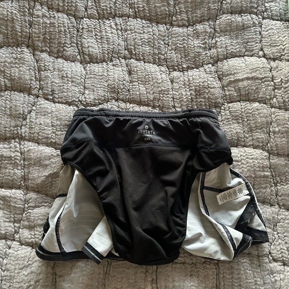 Athleta Running Short 3" - Picture 4 of 4